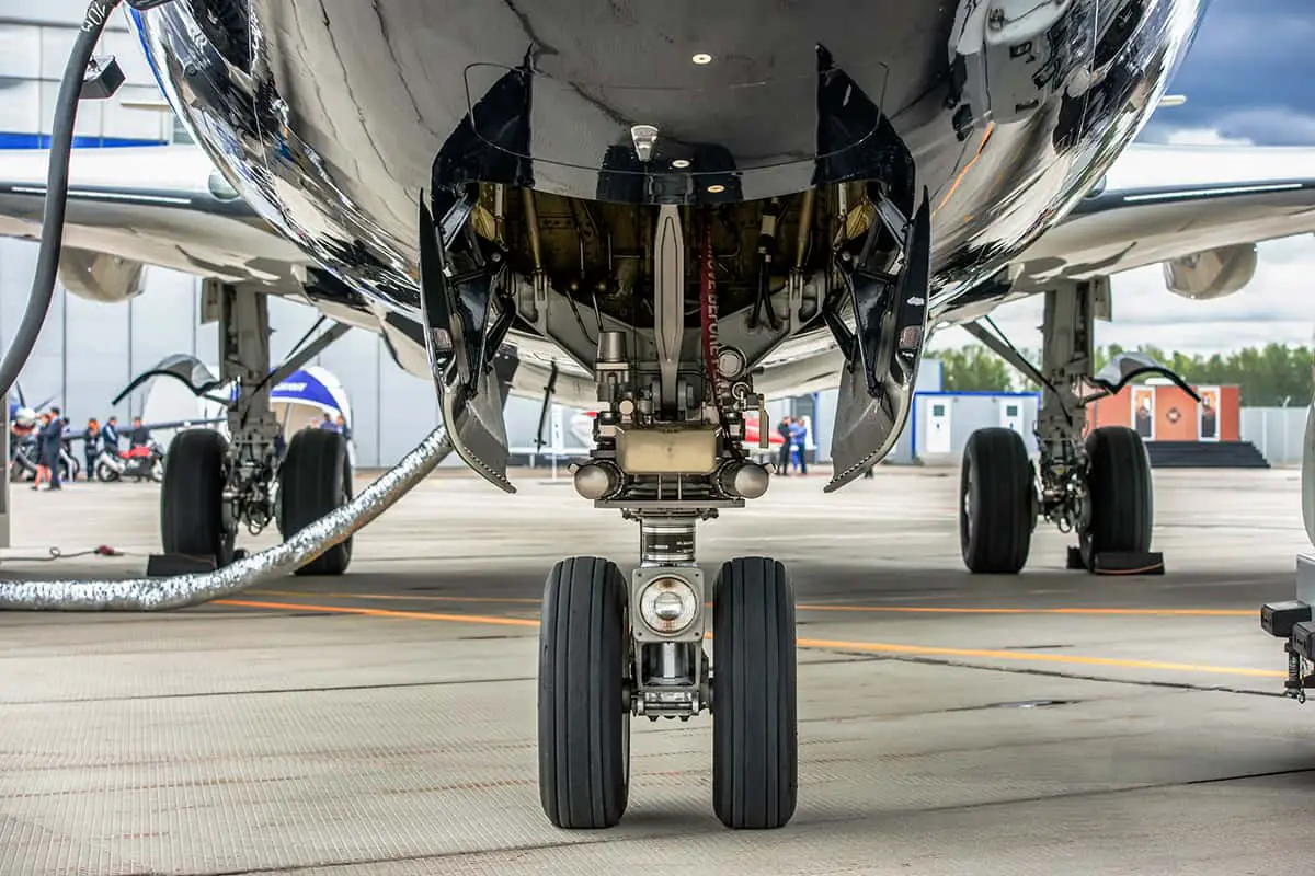 Types of Airplane Tires