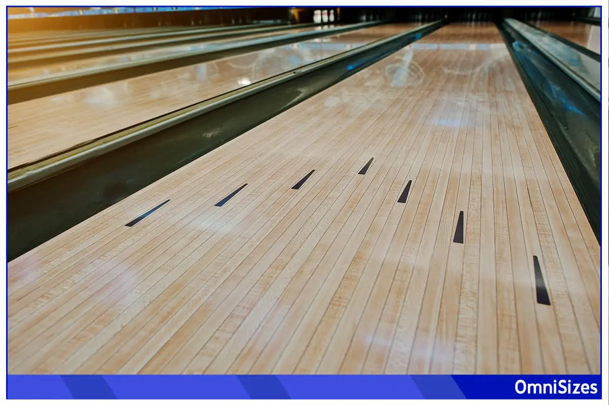 1 1per2 Bowling Lanes