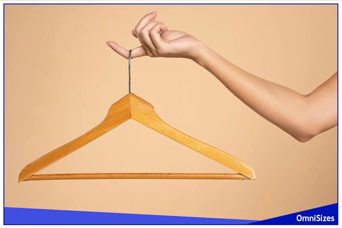 ½ Clothes Hanger