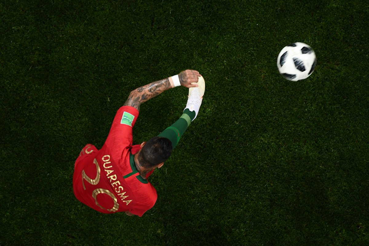 Ricardo Quaresma executing a classic trivela during a match